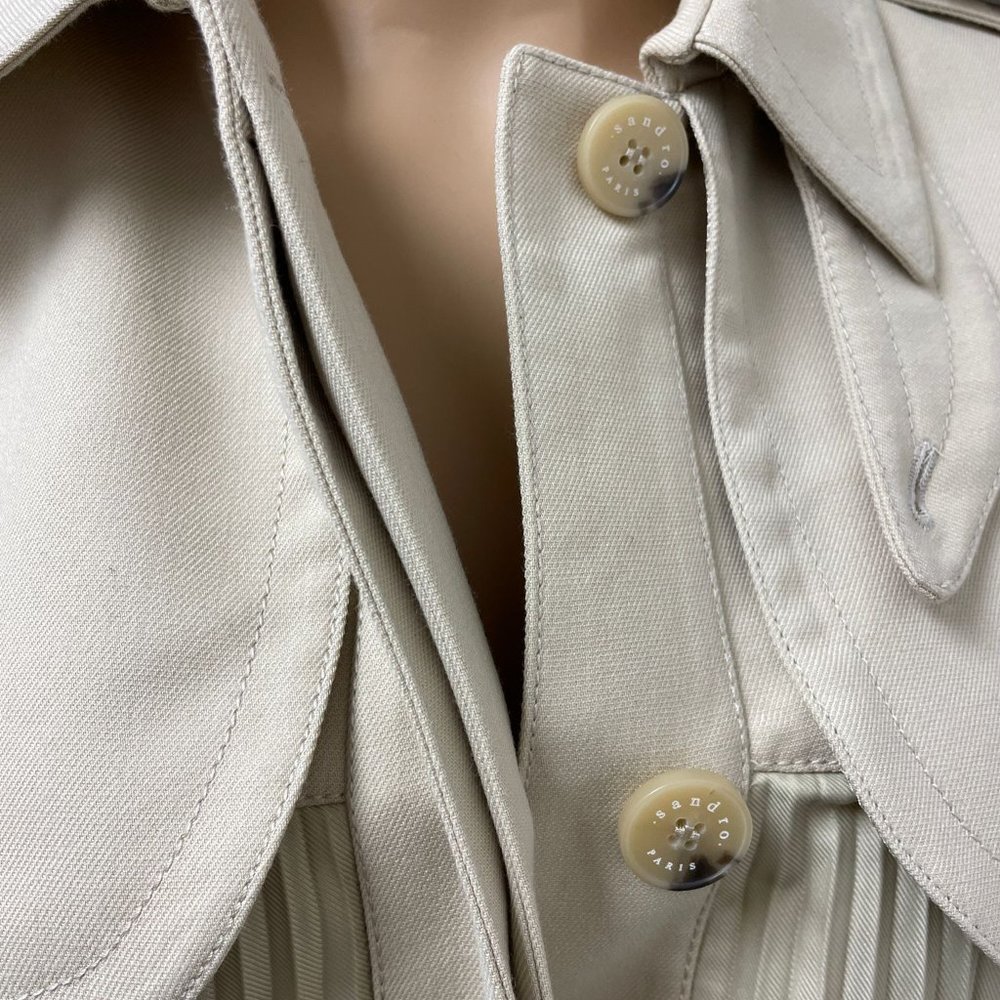 Vino Pleated Trench Coat - Picture 6 of 9